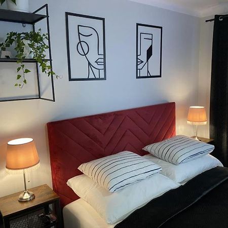 Apartament ,, Sen I Kawa" - Komfortowy Nocleg W Sercu Aglomeracji Bytom Zewnętrze zdjęcie